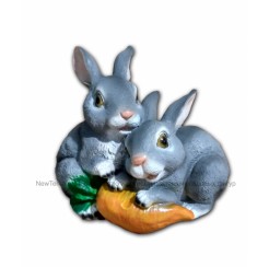 Зайцы пара с морковкой 20х23 (Полистоун)